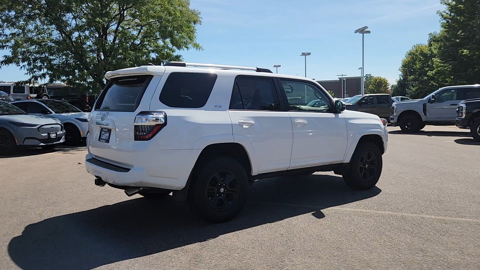 Used 2019 Super White Toyota SR5 image 12