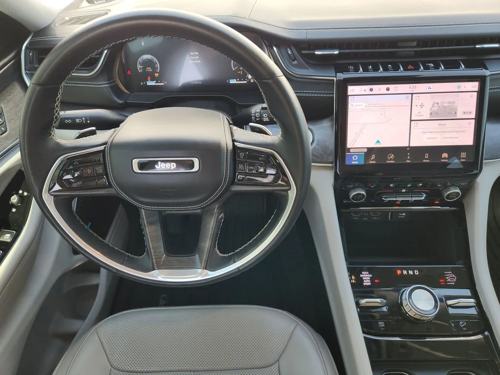 Used 2022 Silver Zynith Jeep Overland image 30