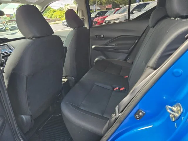 Used 2025 Blue Nissan S image 11