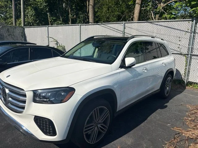 Used 2024 White Mercedes-Benz GLS 450 image 1