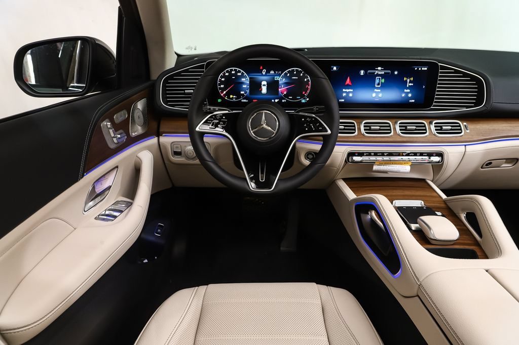 New 2026 MANUFAKTUR Ireland Mid Green Metallic Mercedes-Benz GLE 450 image 55