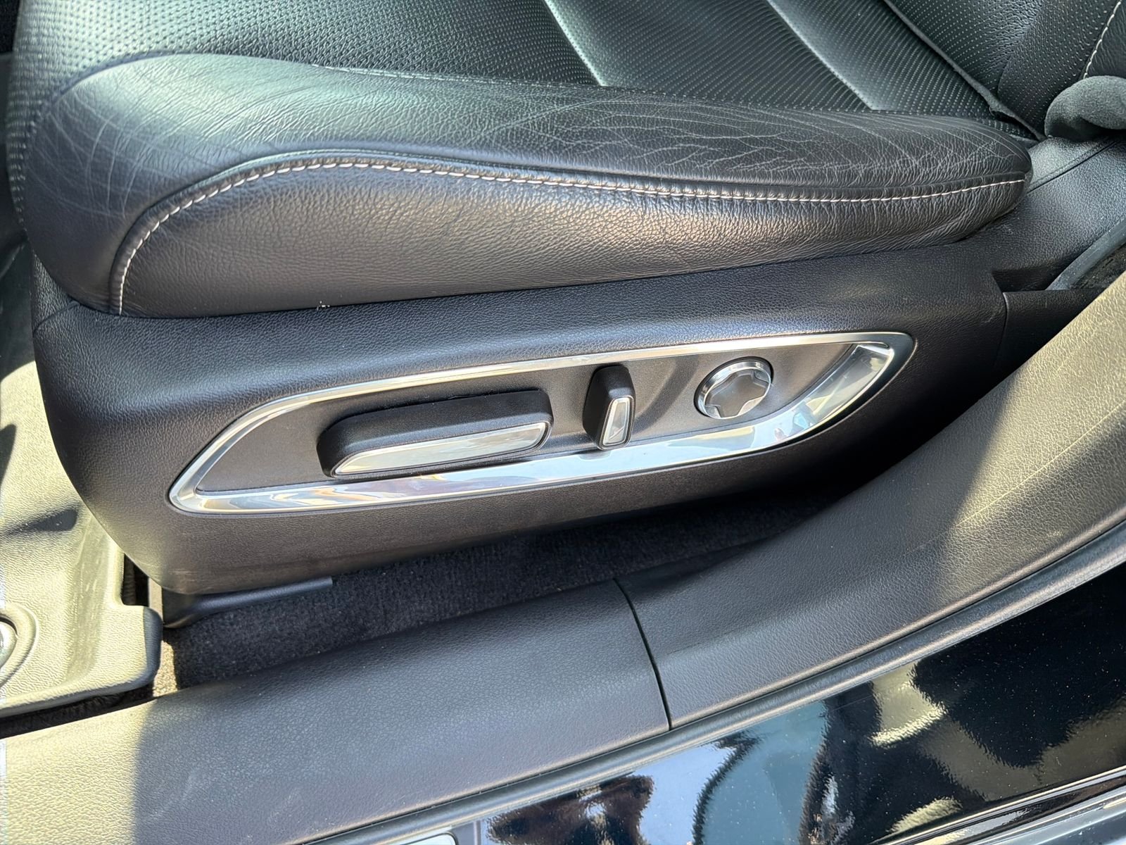 Used 2020 Black Acura Technology image 31
