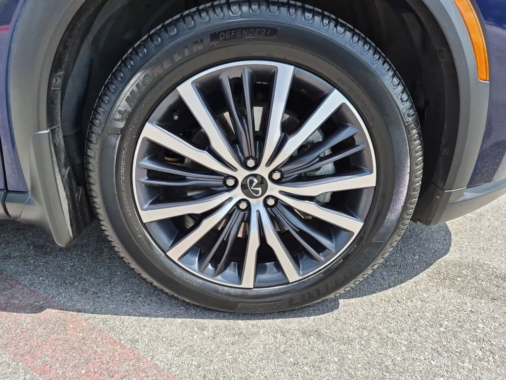 Used 2022 Blue INFINITI Sensory image 16