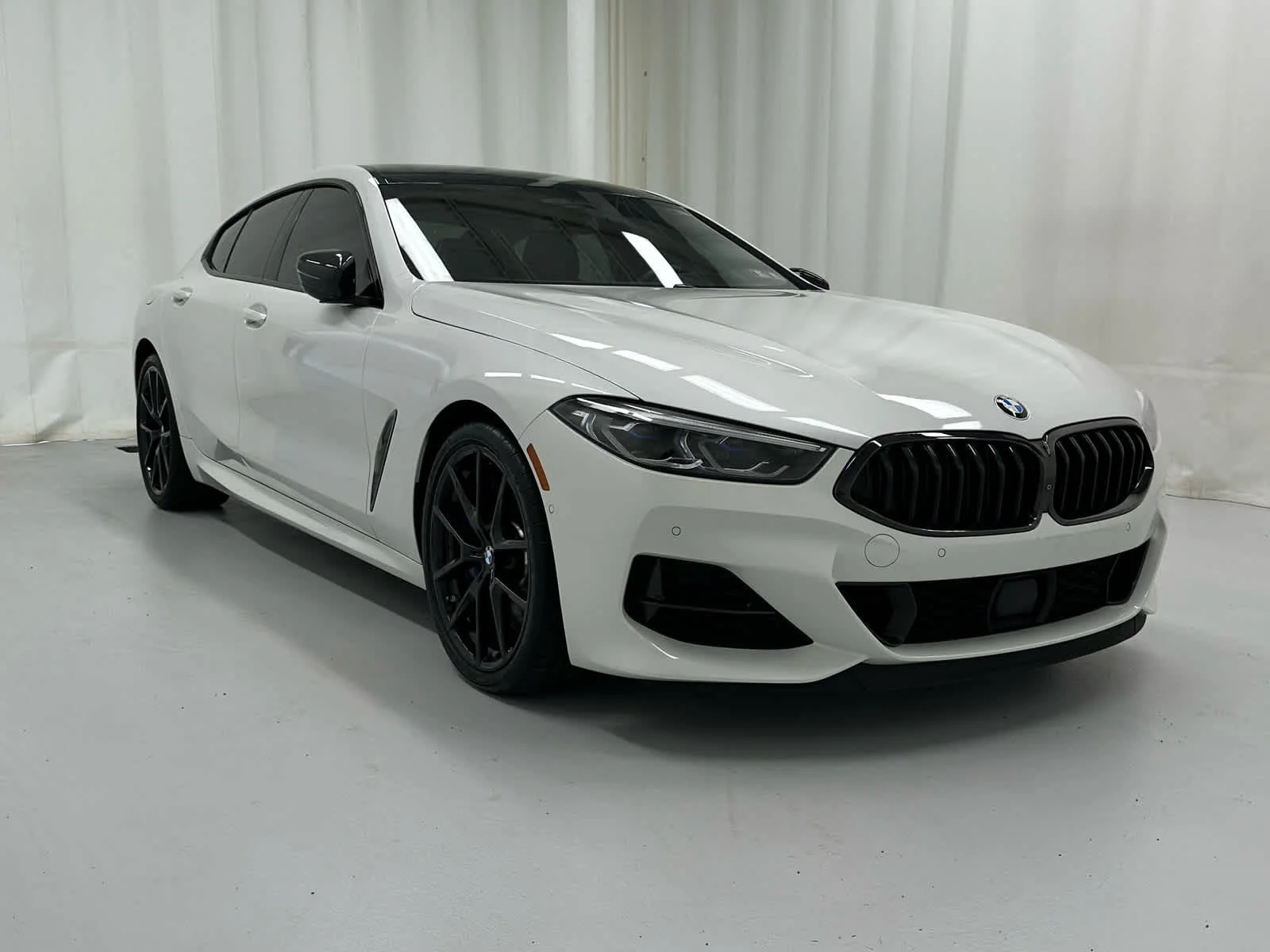 Used 2022 Mineral White Metallic BMW M850i image 2