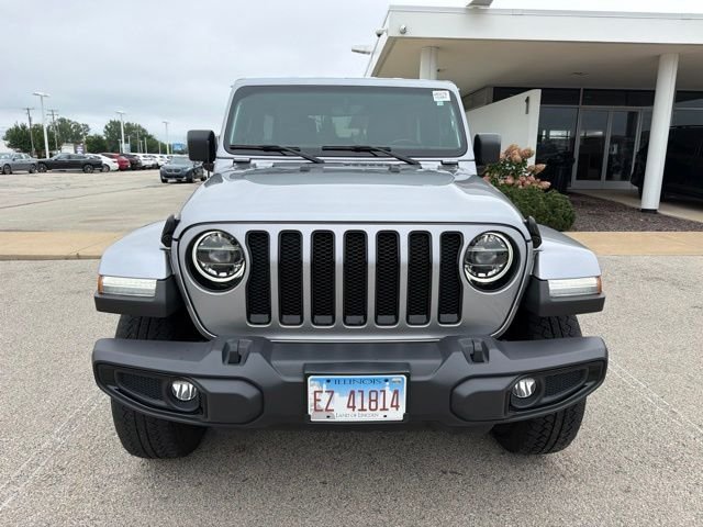 Used 2021 Billet Silver Metallic Clearcoat Jeep Unlimited Sahara Altitude image 3