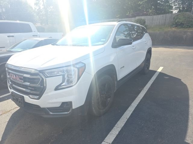 2023 GMC Terrain AT4 AWD's photo