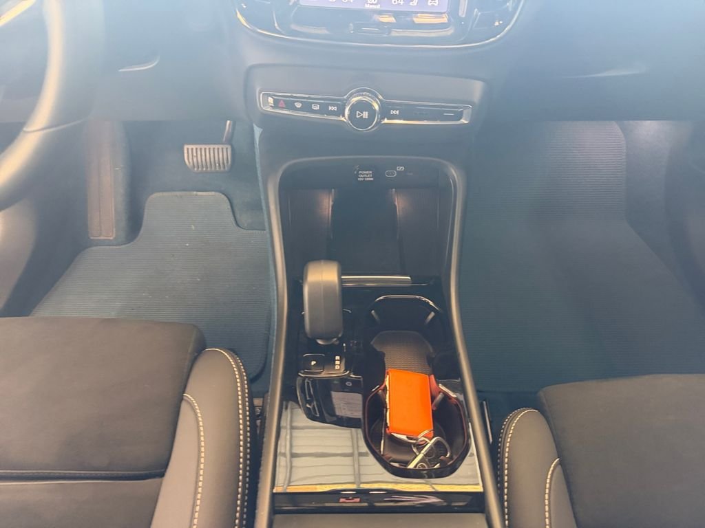 Used 2023 Blue Volvo Ultimate image 20