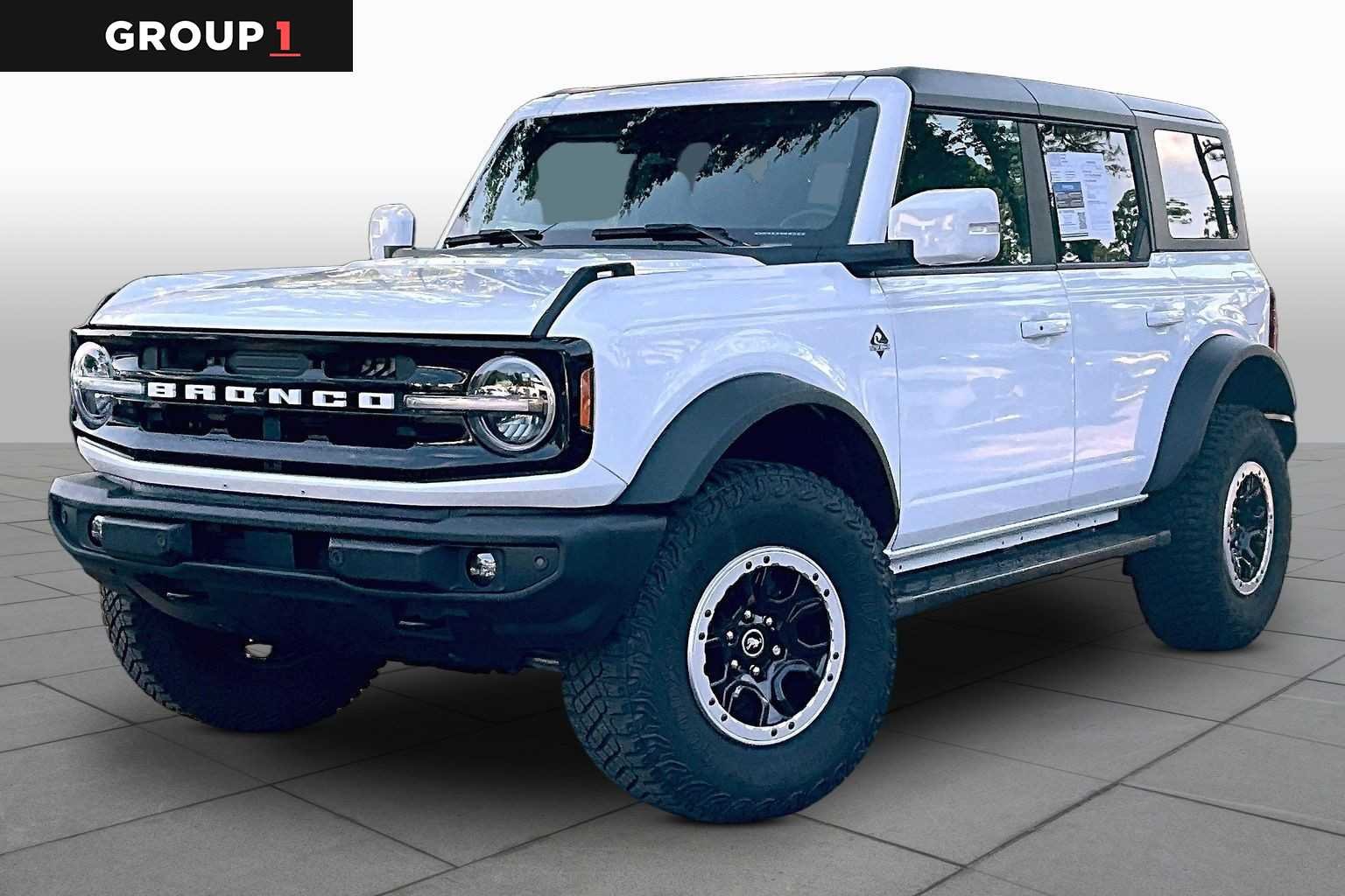 2023 Ford Bronco Outer Banks 4x4's photo