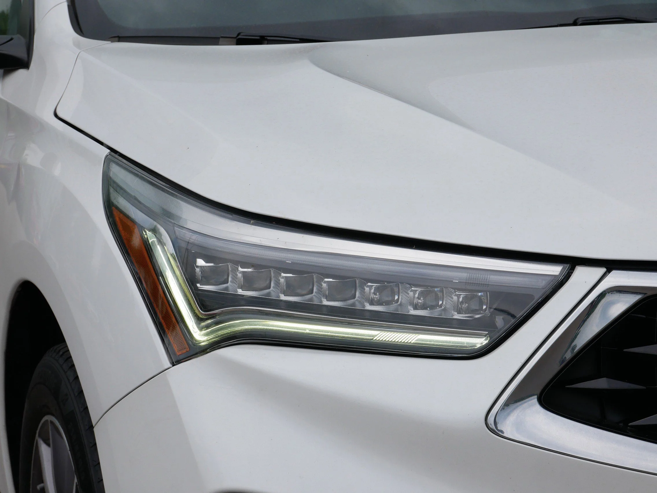 Used 2020 Platinum White Pearl Acura w/Technology Pkg image 16