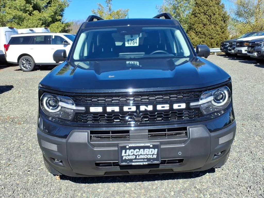 New 2025 Shadow Black Ford Outer Banks® image 2