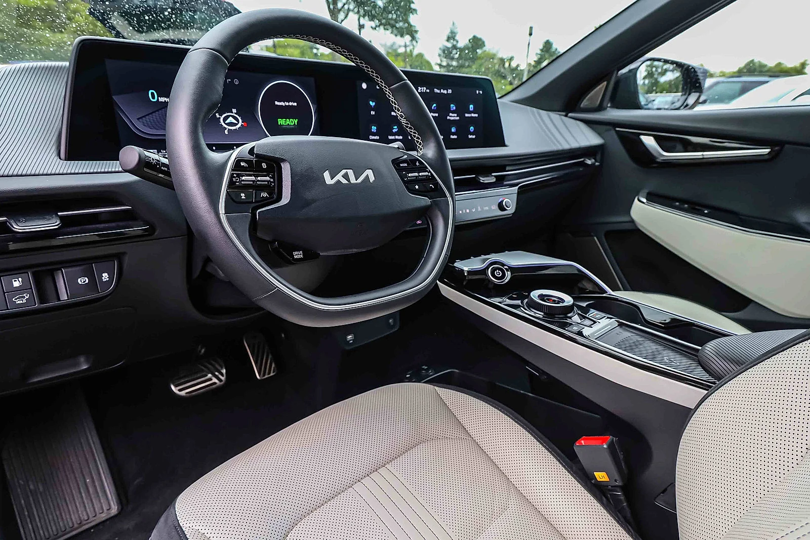 Certified Used 2024 Aurora Black Pearl Kia GT-Line image 7