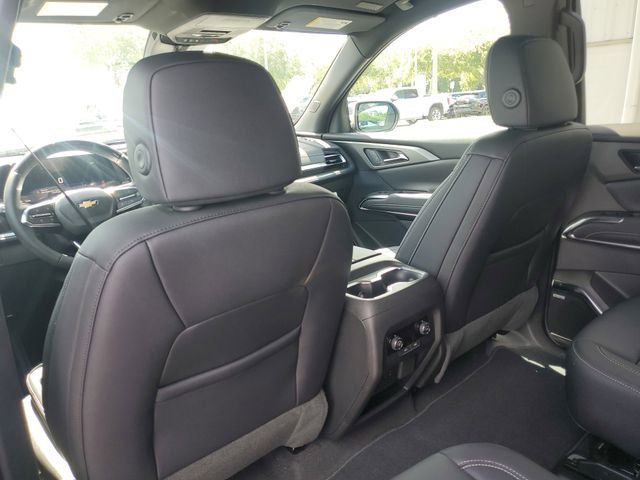 2025 Chevrolet Traverse LT - Photo 13