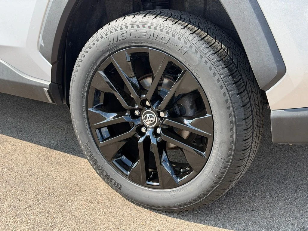 Used 2019 Silver Toyota Limited image 28