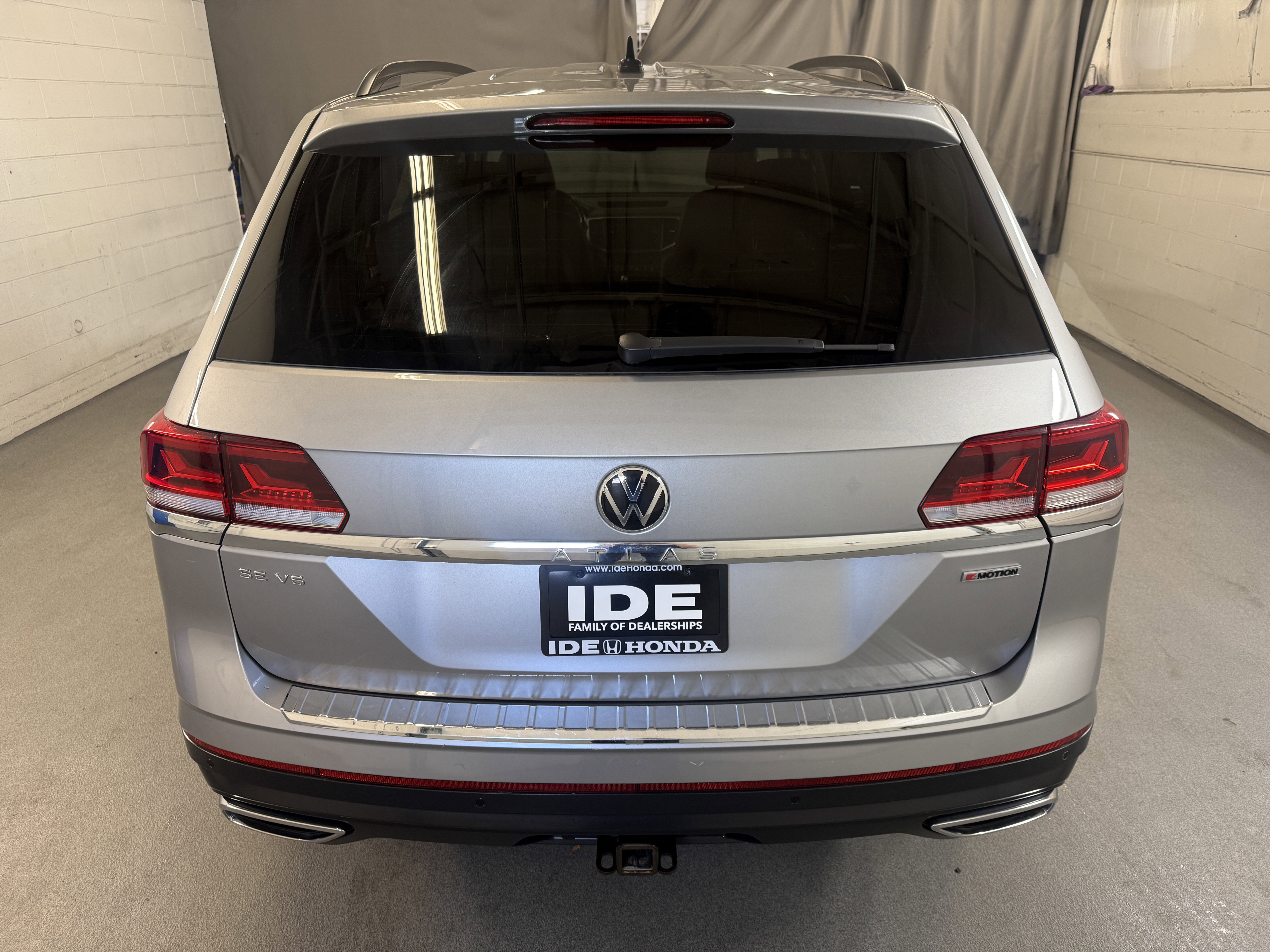 Used 2021 Pyrite Silver Metallic Volkswagen 3.6L V6 SE w/Technology image 7