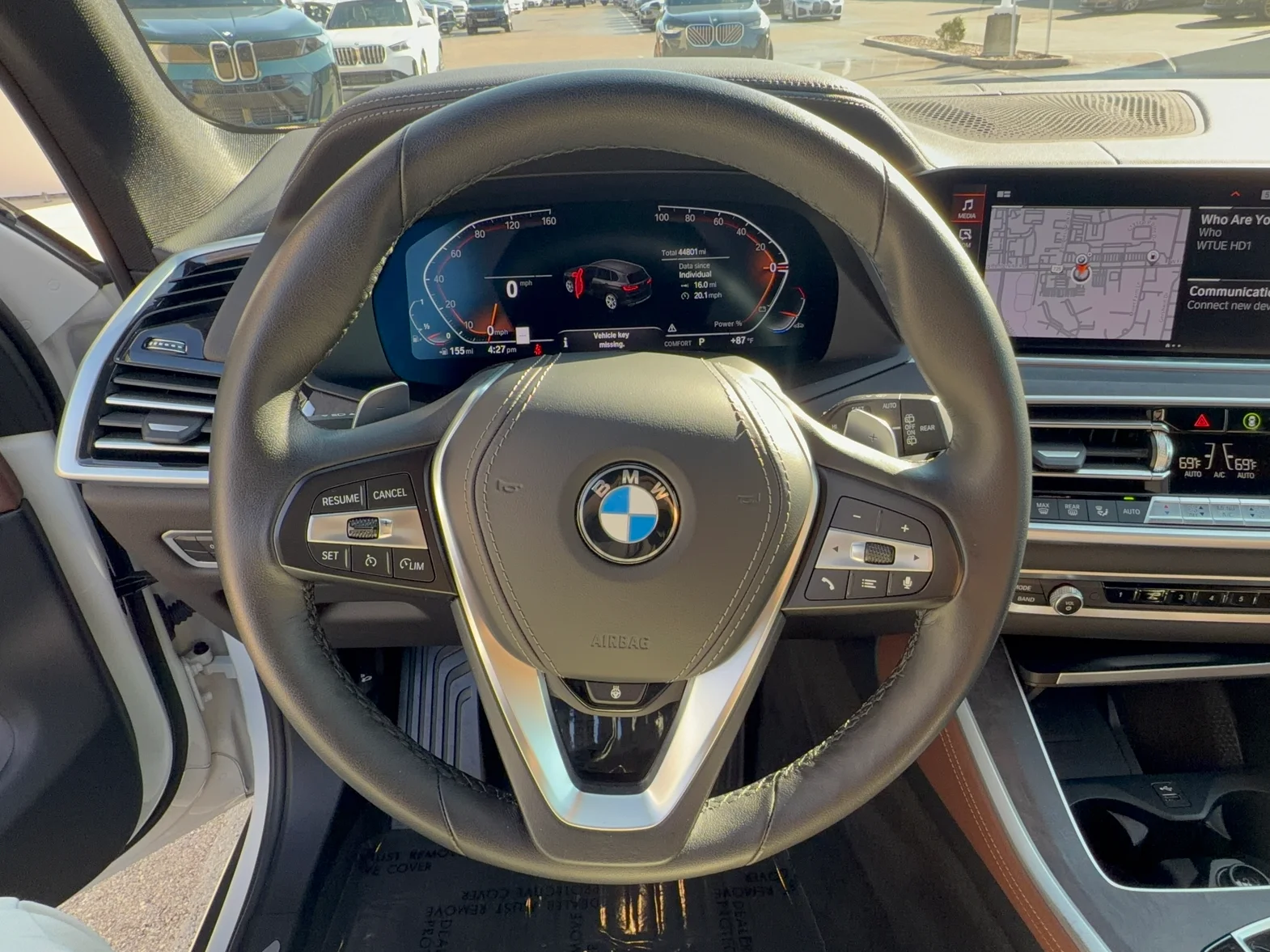 Used 2022 Alpine White BMW xDrive40i image 15