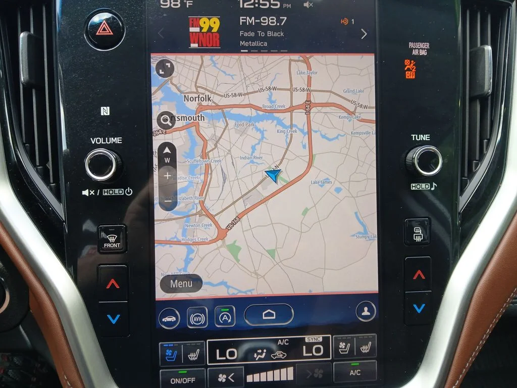 Used 2020 White Subaru Touring image 36