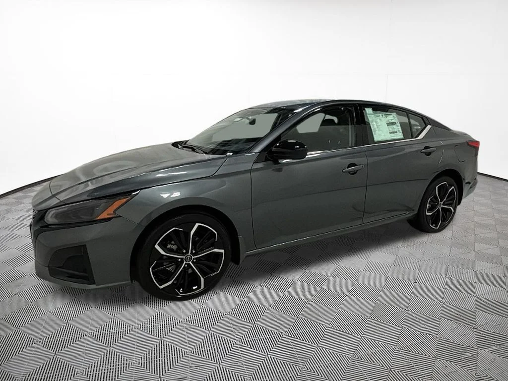 New 2026 Gray Nissan 2.5 SR image 2