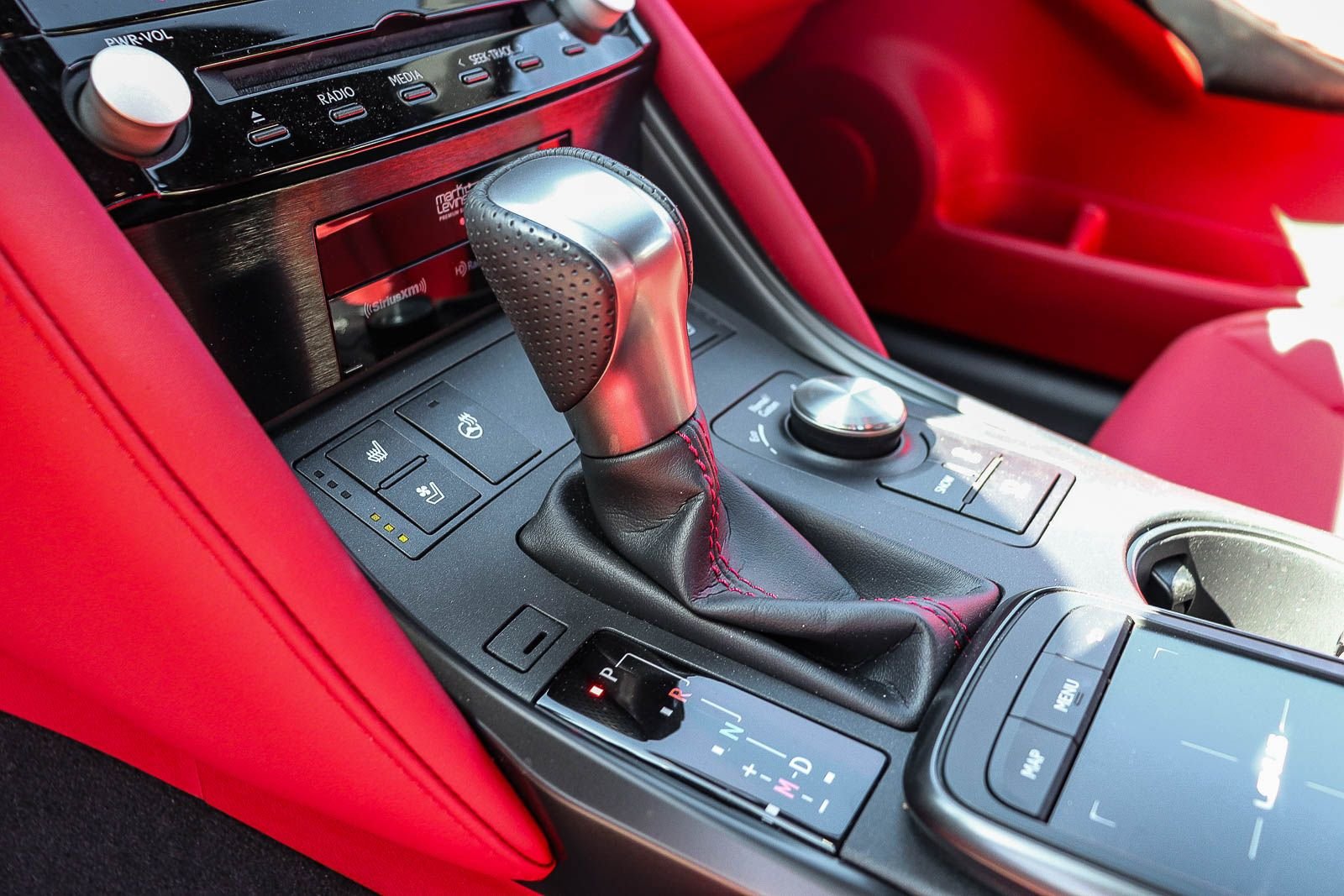 Used 2023 White Lexus 500 F SPORT Performance Premium image 16