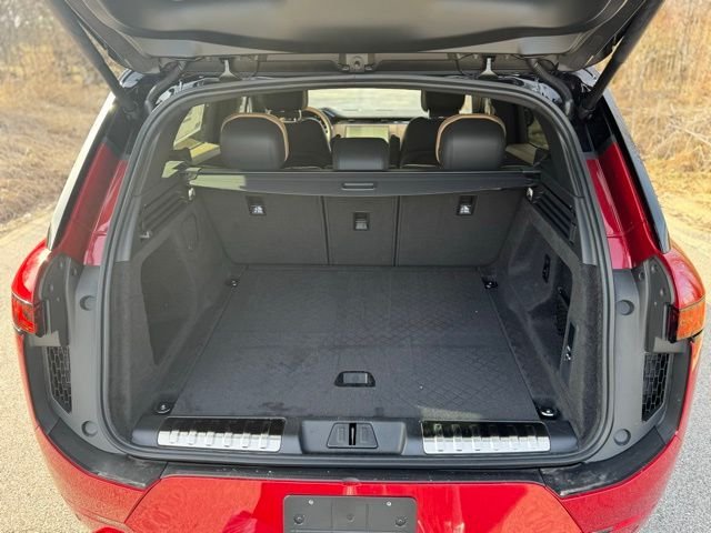 New 2026 Firenze Red Land Rover Dynamic SE image 7