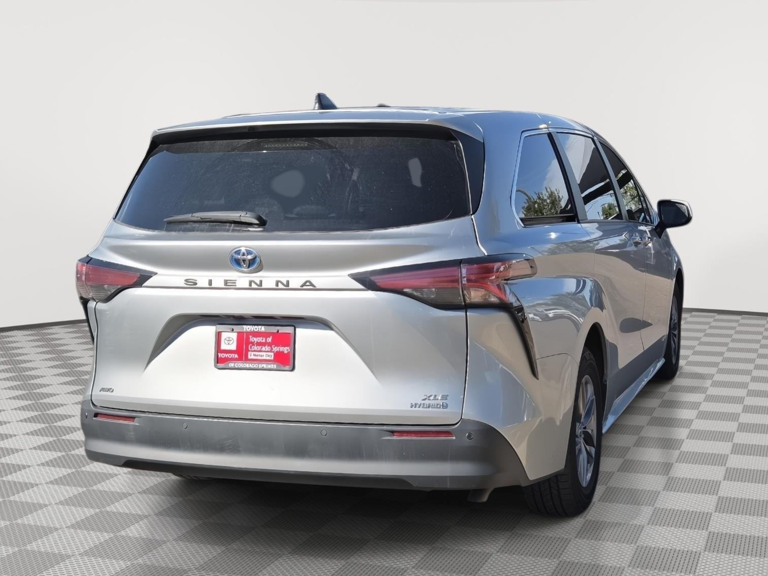 Used 2021 Celestial Silver Metallic Toyota XLE image 9