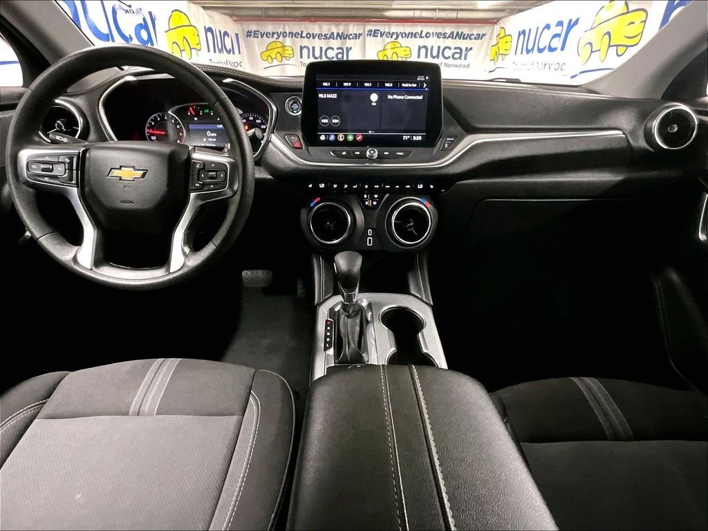 Used 2025 Gray Chevrolet LT image 21