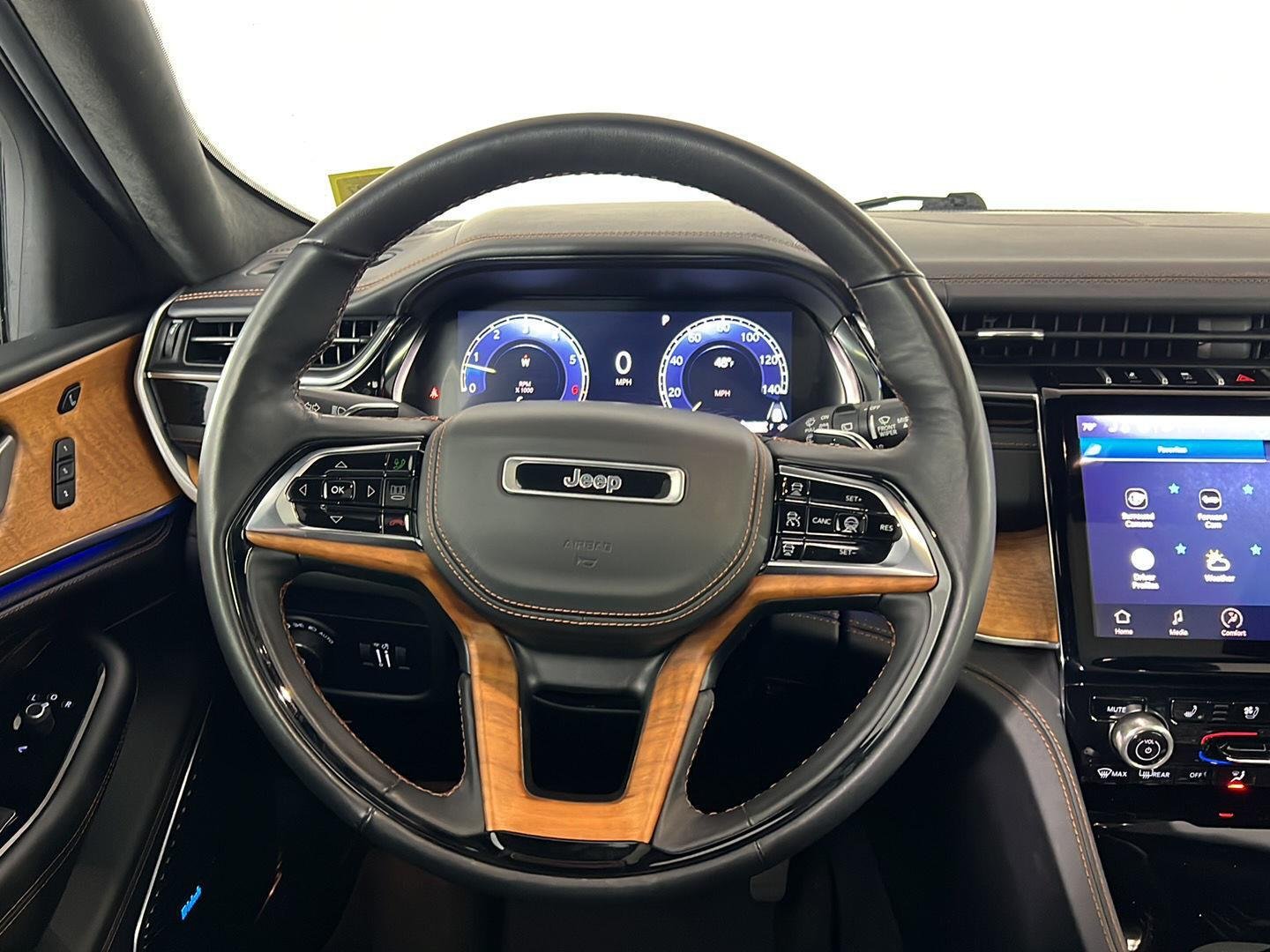 Used 2022 Bright White Clearcoat Jeep Summit image 17