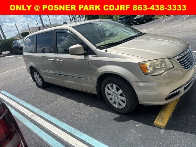2014 Chrysler Town & Country Touring
