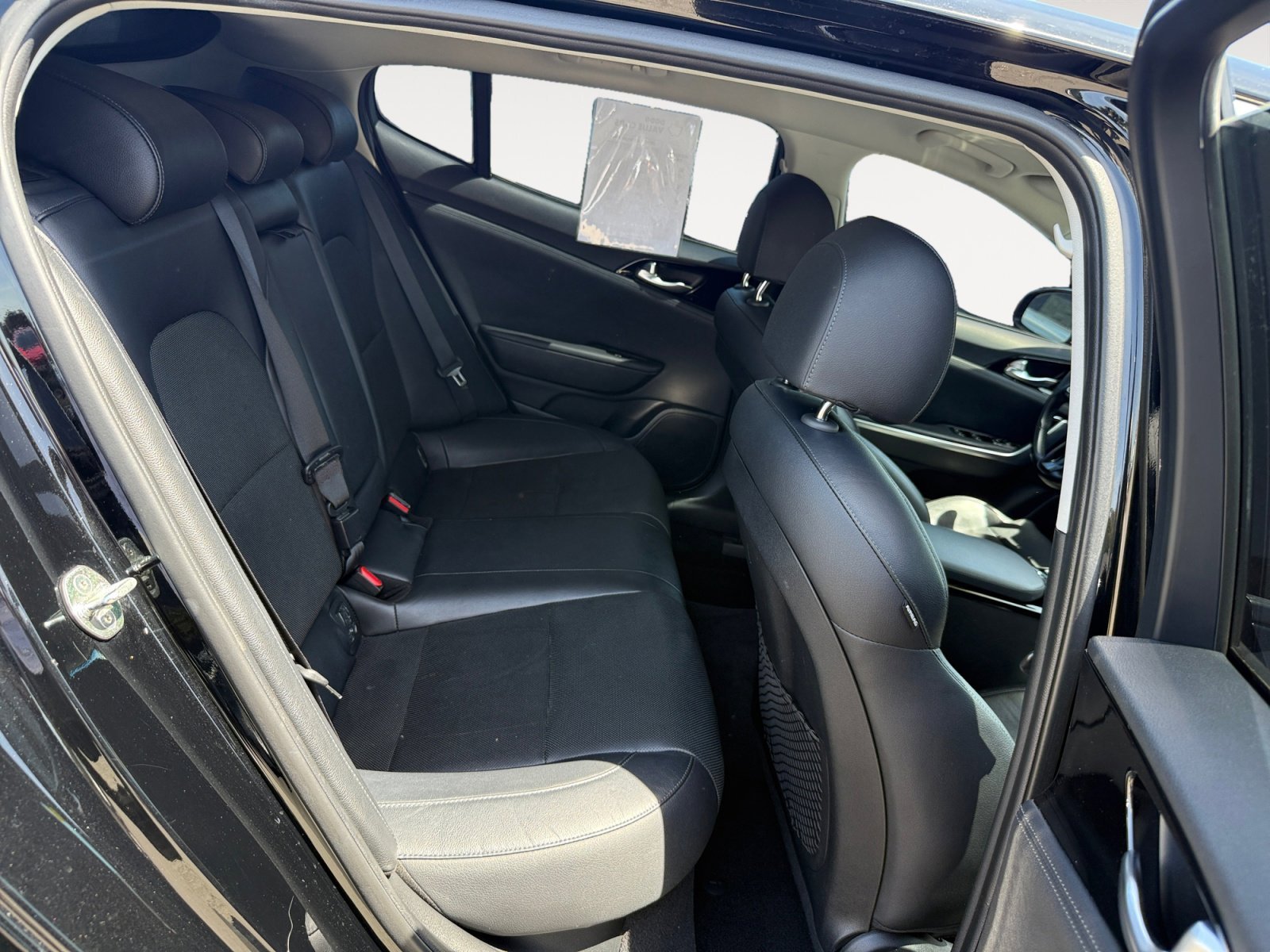 Used 2018 Aurora Black Kia Base image 18