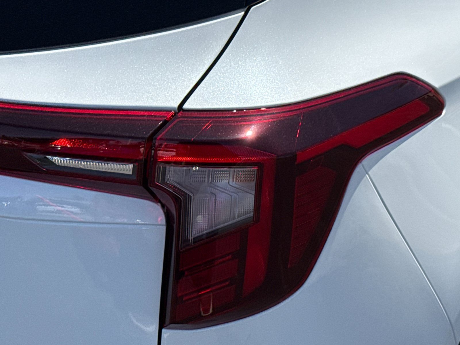 New 2026 Snow White Pearl Kia S image 30