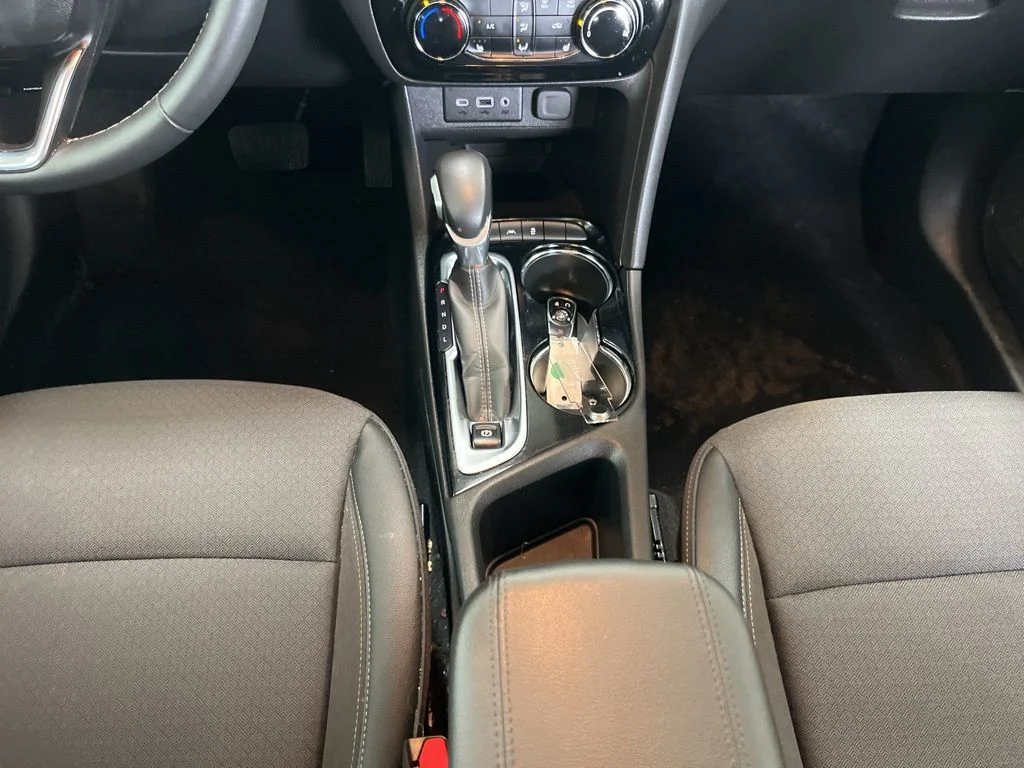 Used 2023 White Buick Preferred image 10