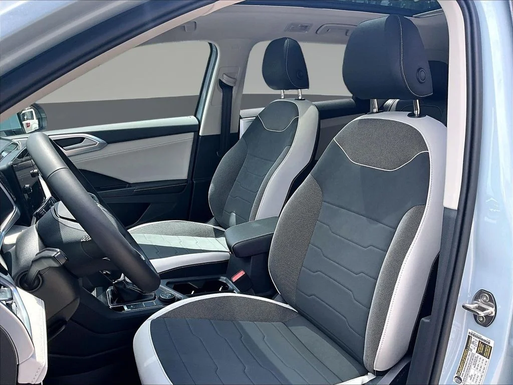 New 2026 Gray Volkswagen 1.5T SE image 25