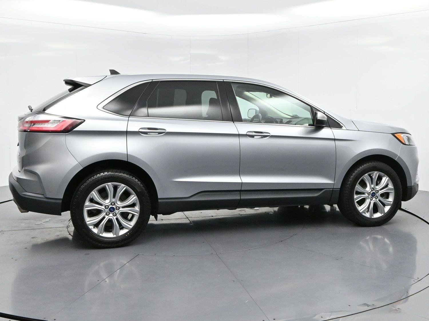 Used 2022 Iconic Silver Ford Titanium image 8