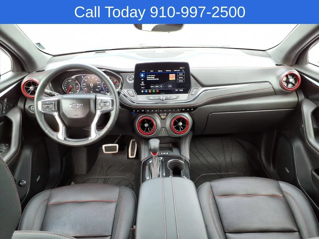 Used 2023 Iridescent Pearl Tricoat Chevrolet RS image 28