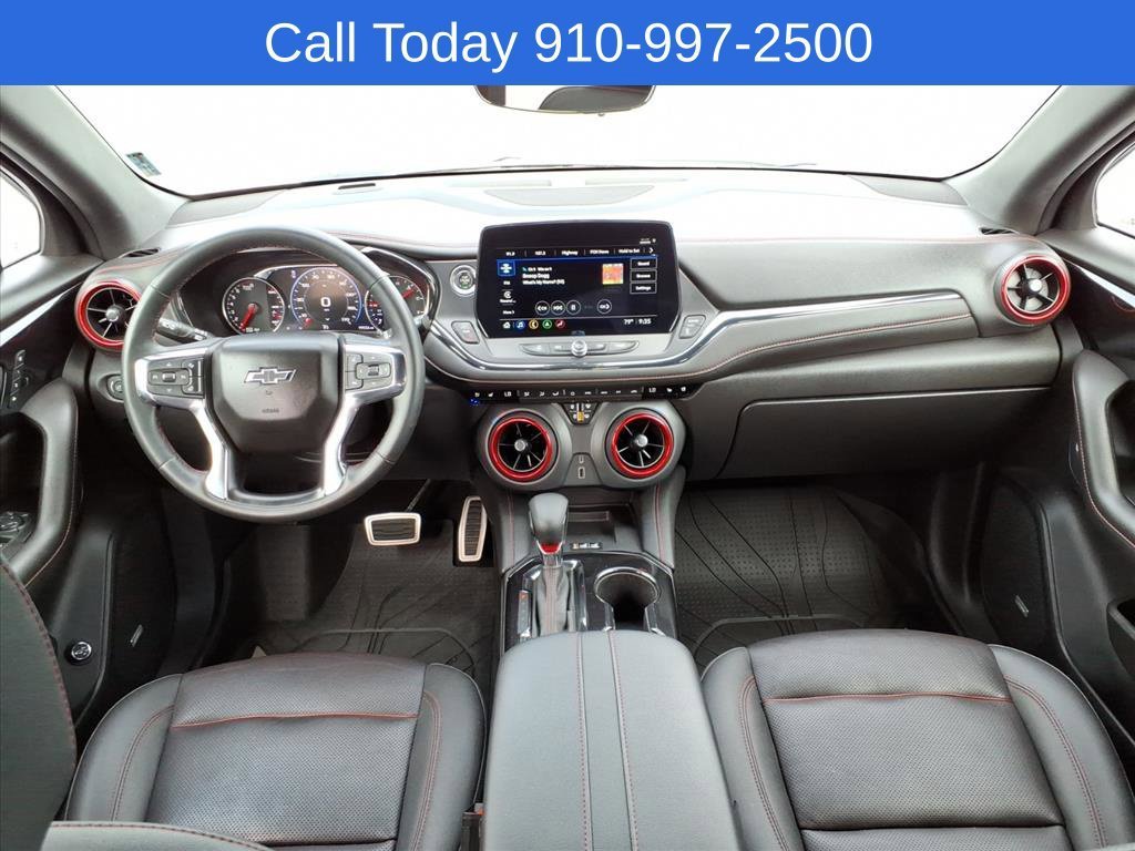 Used 2023 Iridescent Pearl Tricoat Chevrolet RS image 28
