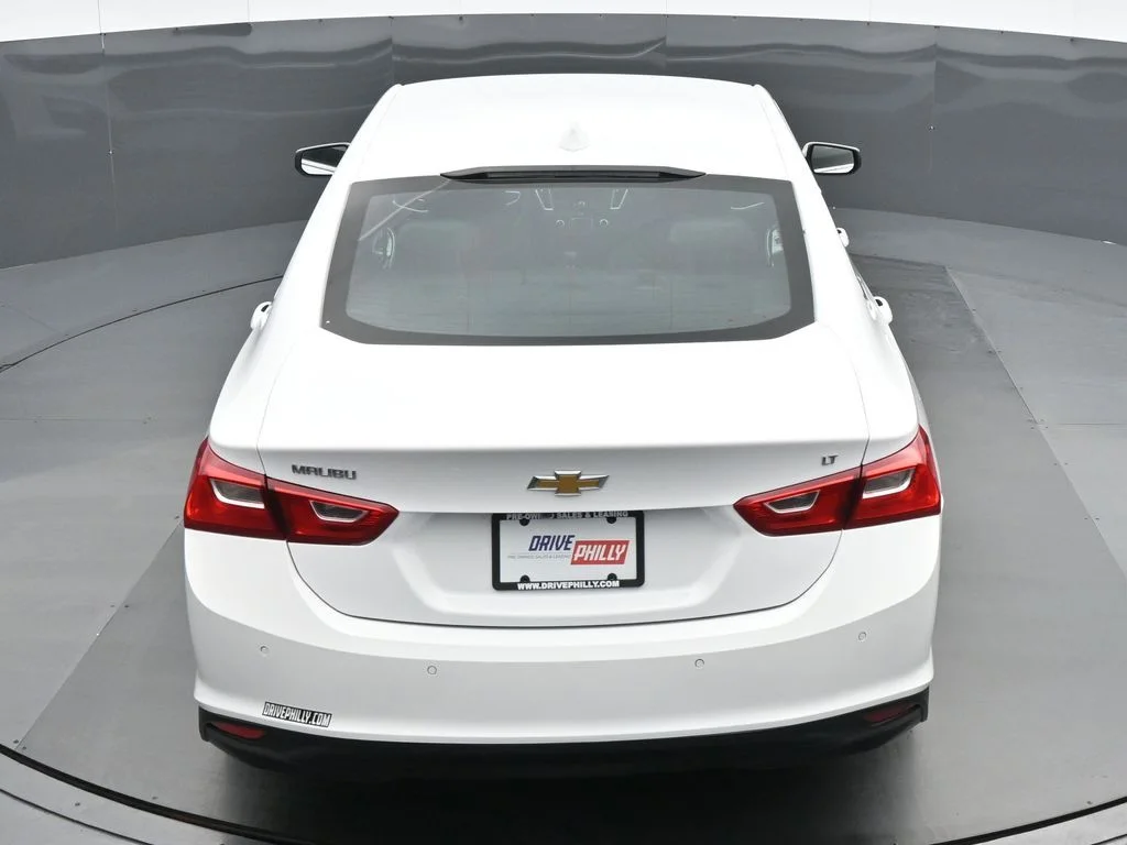 Used 2025 White Chevrolet LT image 20