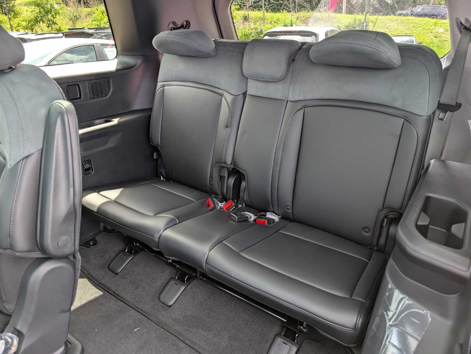New 2027 Glacial White Pearl Kia X-Line SX-Prestige image 18
