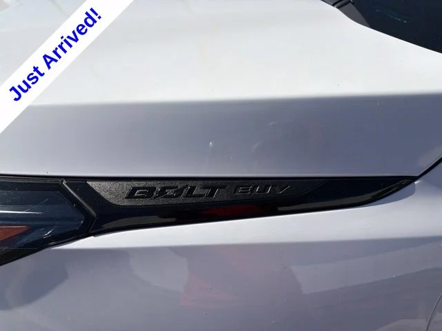 Used 2023 White Chevrolet Premier image 12
