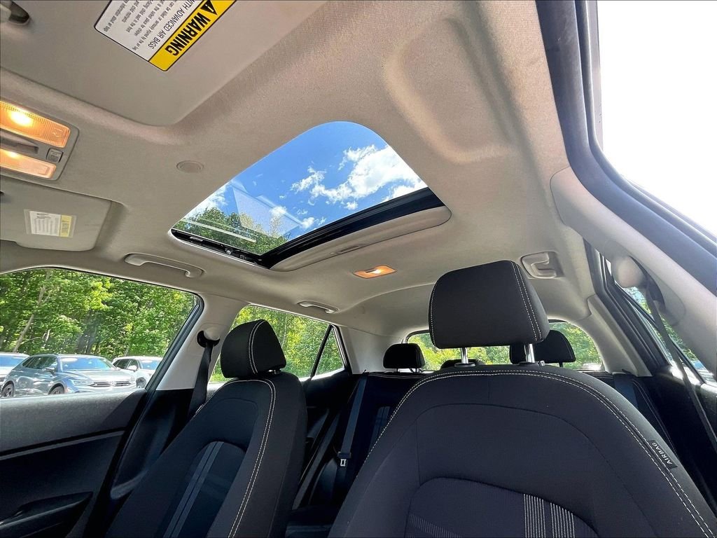 Used 2024 Gray Hyundai SEL image 7