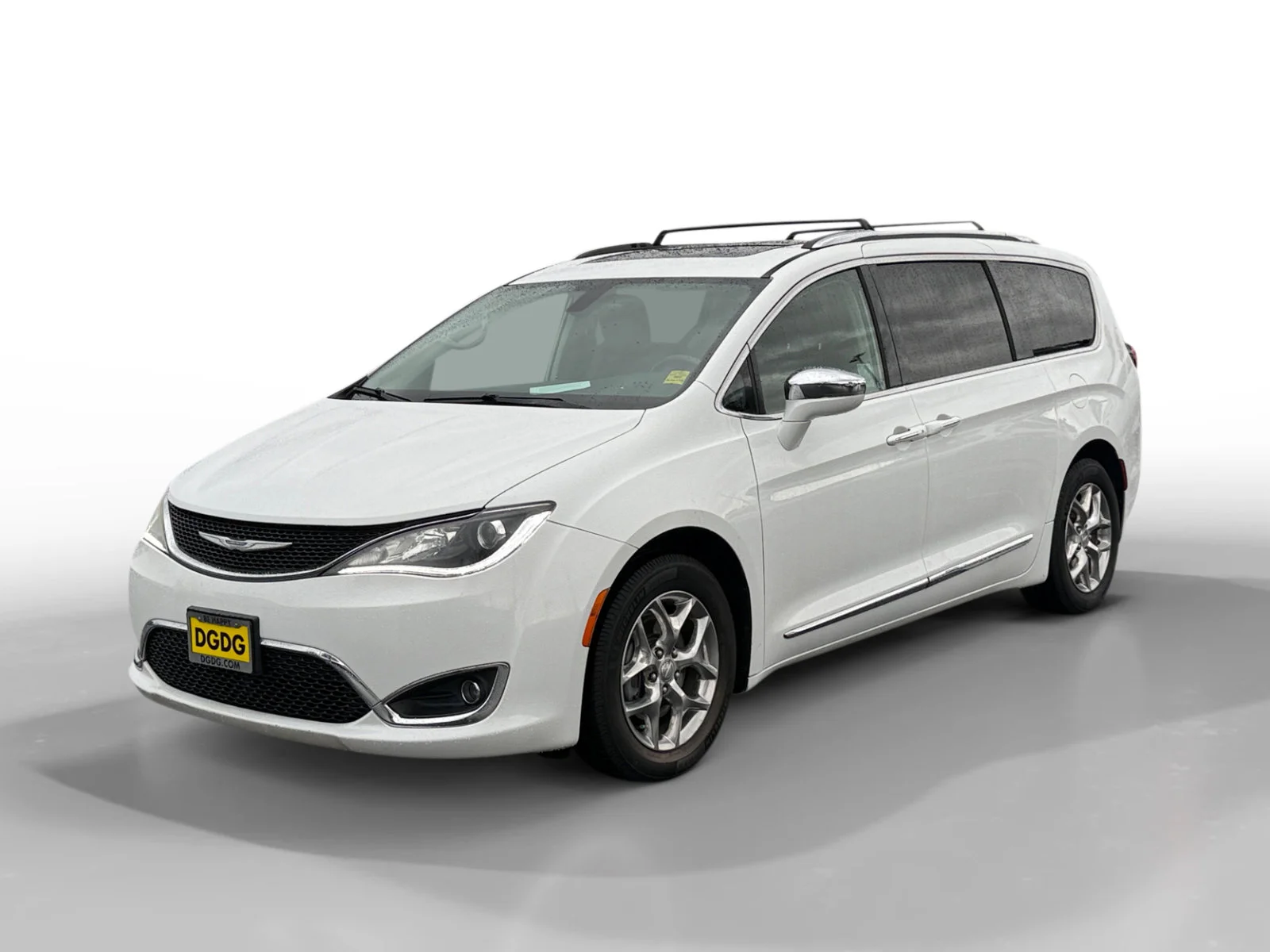2018 Chrysler Pacifica Limited's photo