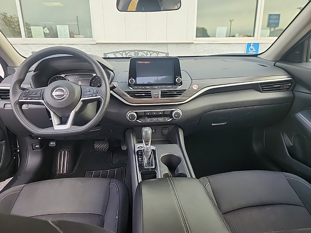 Used 2025 Gray Nissan 2.5 SV image 12
