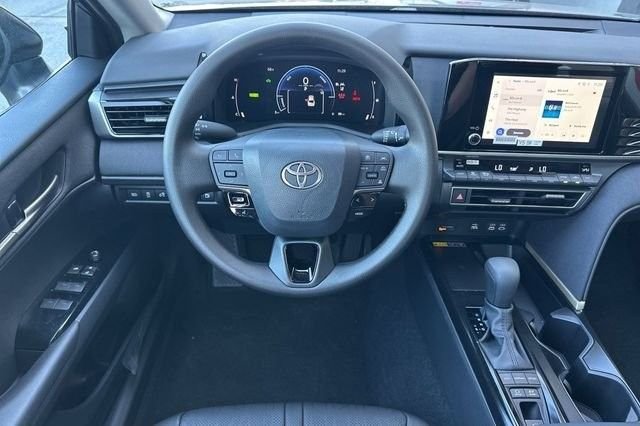 2026 Toyota Camry LE - Photo 18