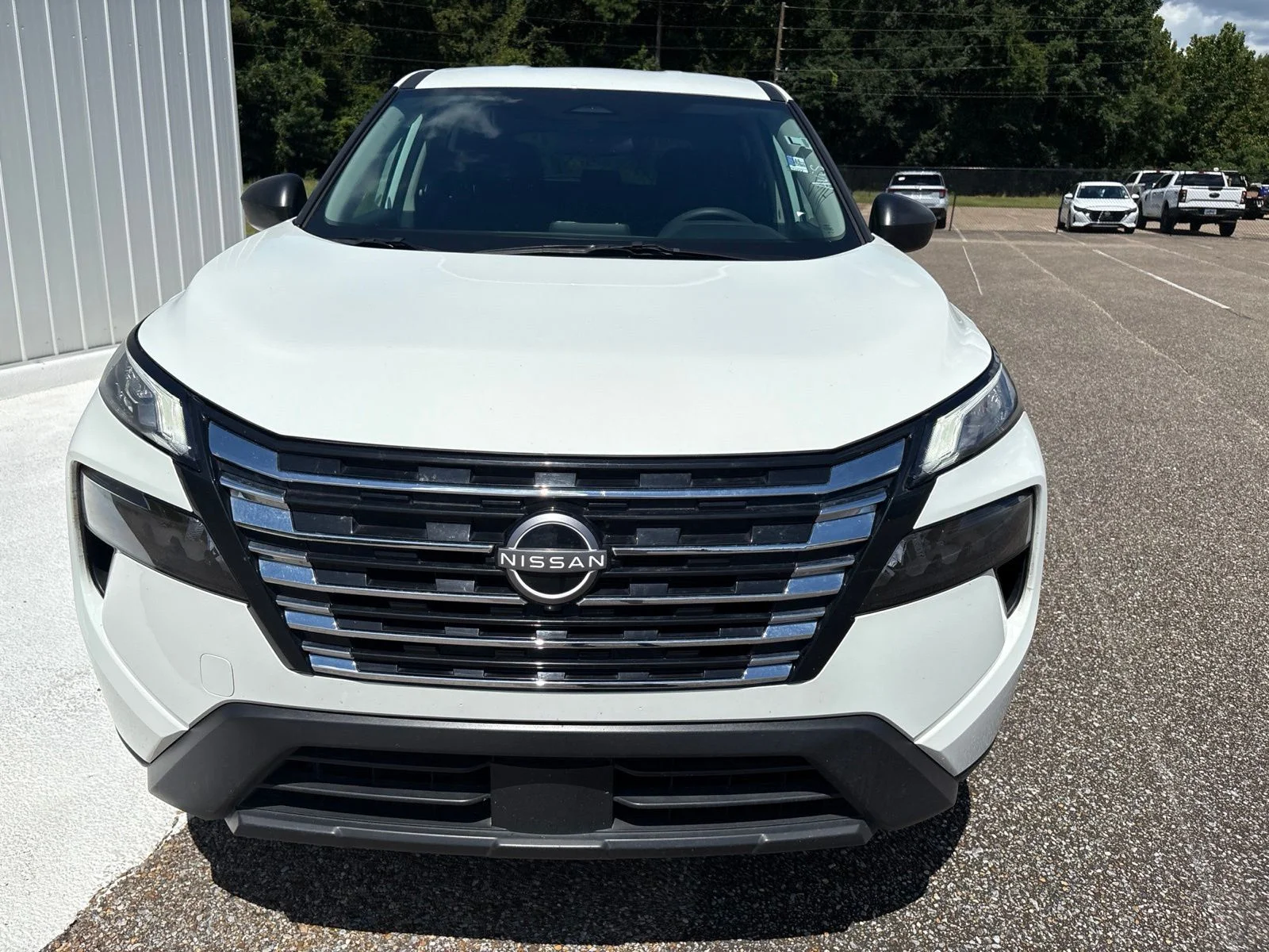 Used 2025 White Nissan S image 1