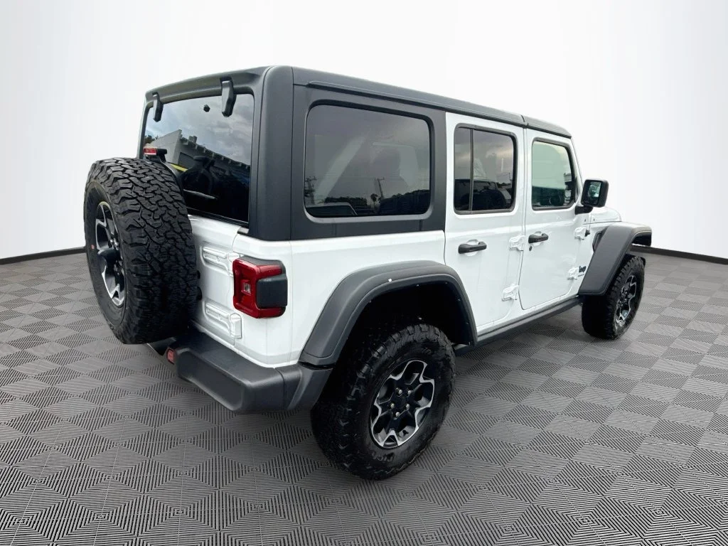 Used 2023 White Jeep Rubicon 4xe image 6