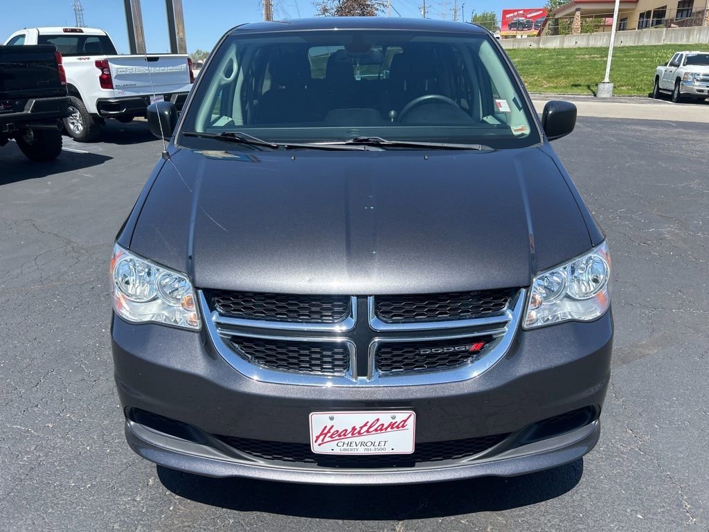 Used 2020 Dodge Grand Caravan SE with VIN 2C4RDGBG1LR242630 for sale in Kansas City