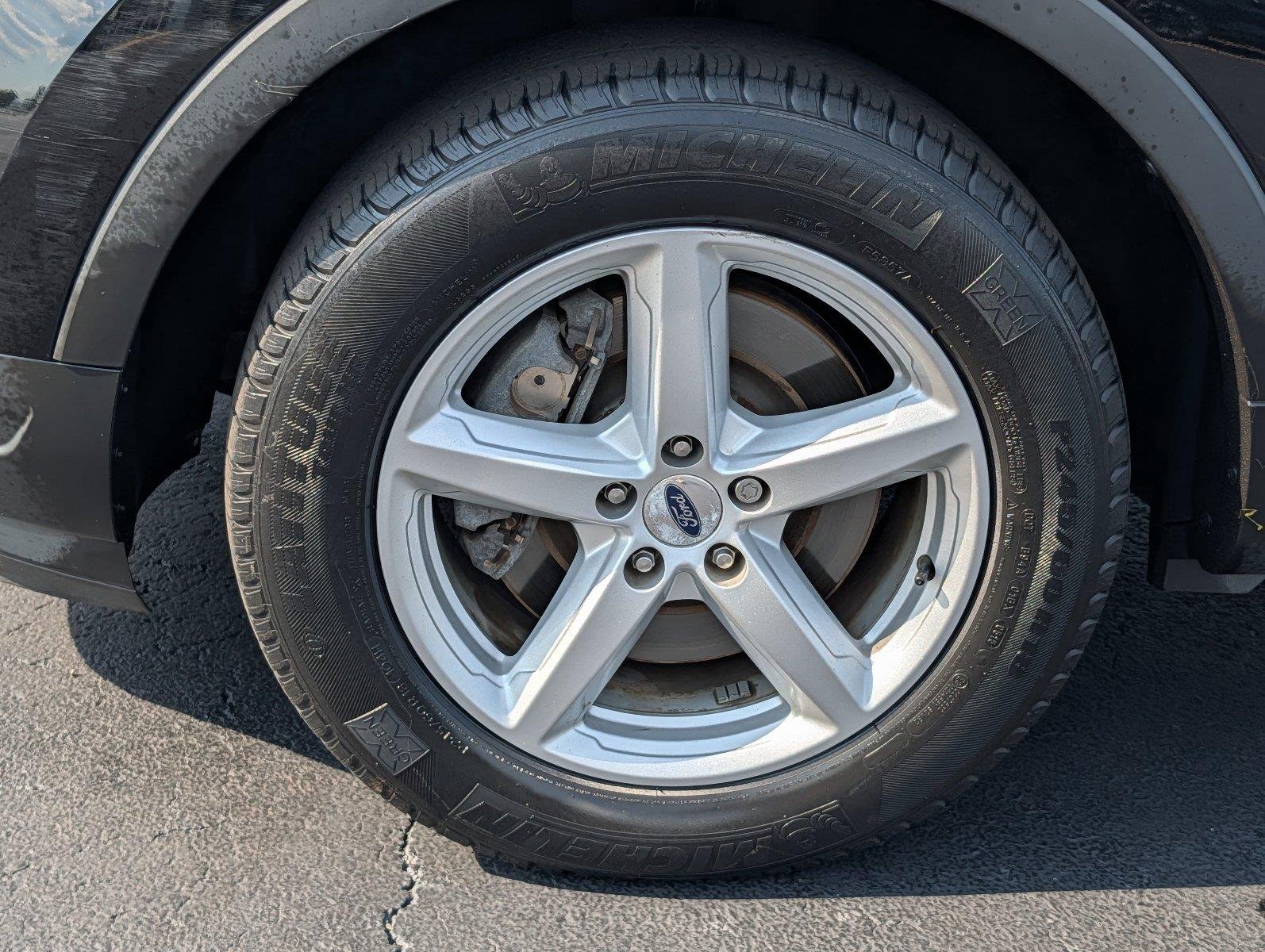 Used 2018 Shadow Black Ford XLT image 9