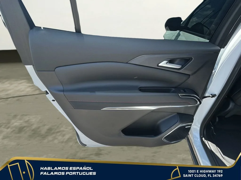 Used 2024 Iridescent Pearl Tricoat Chevrolet RS image 19