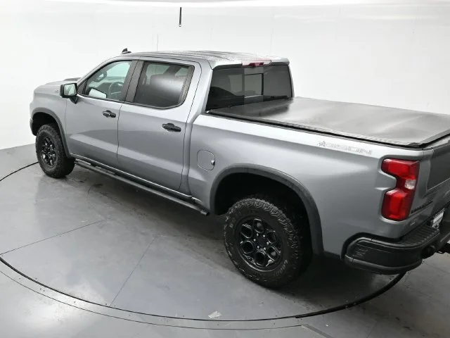 Used 2023 STERLING GRAY METALLIC Chevrolet ZR2 image 36