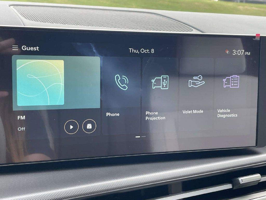 New 2027 White Hyundai SE FWD image 27
