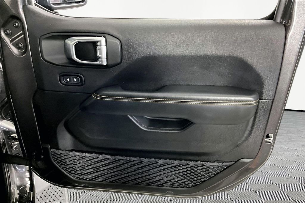 Used 2025 Black Jeep Sahara 4xe image 27