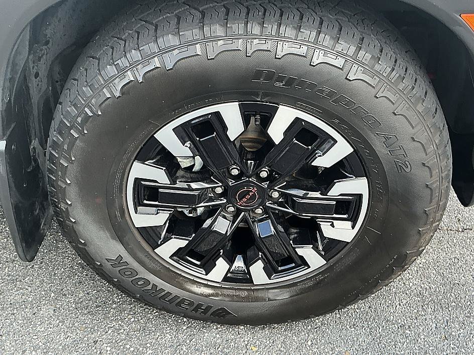 Certified Used 2023 Glacier White Nissan PRO-X image 8
